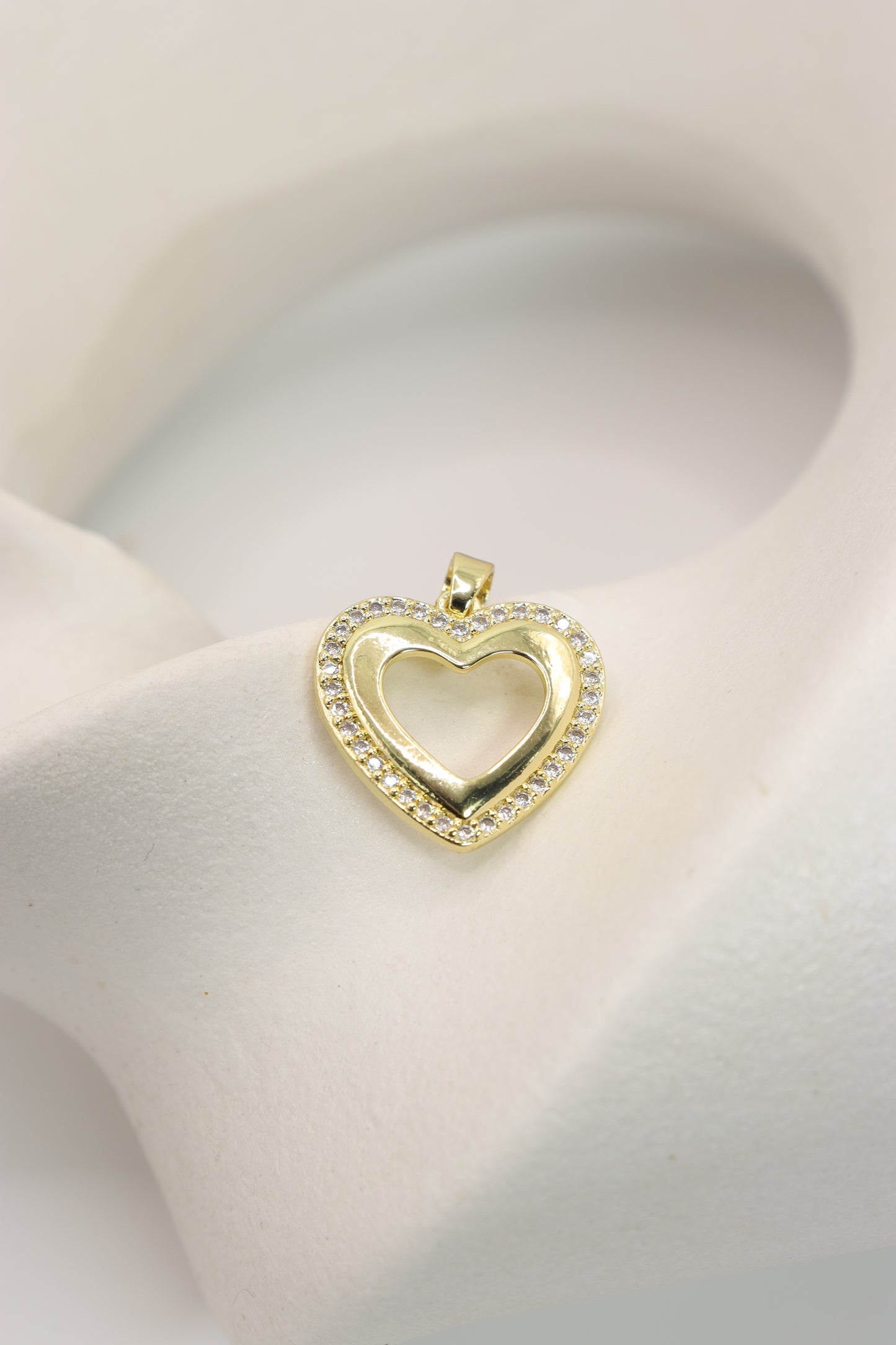 Dije silueta corazon