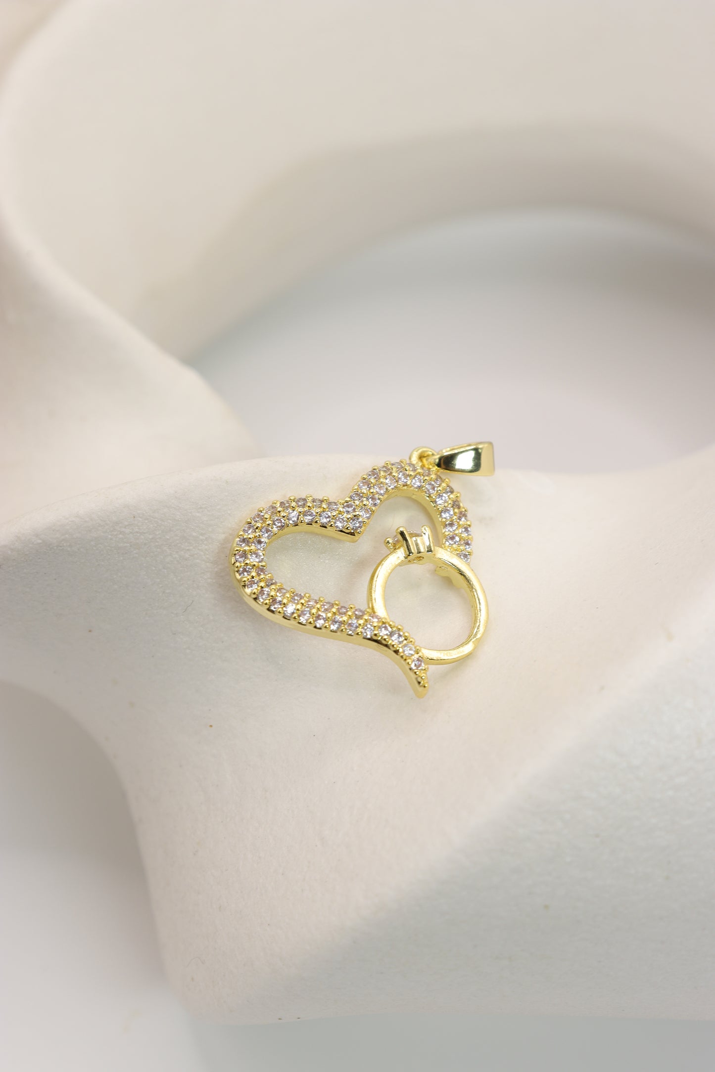 Dije corazon anillo