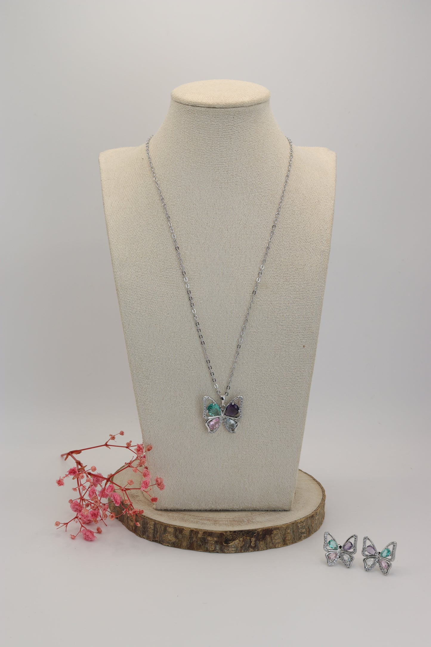 Collar Mariposa Tornasol